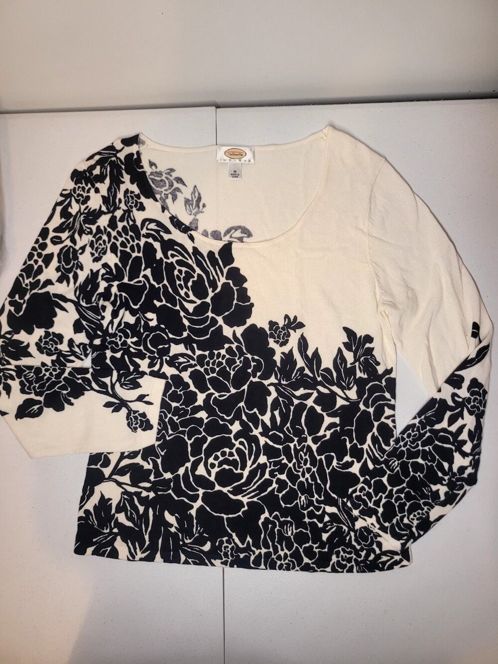 TALBOTS Petites Women's M Long Sleeve Floral Shirt| Elevated Basic Layered Sleek